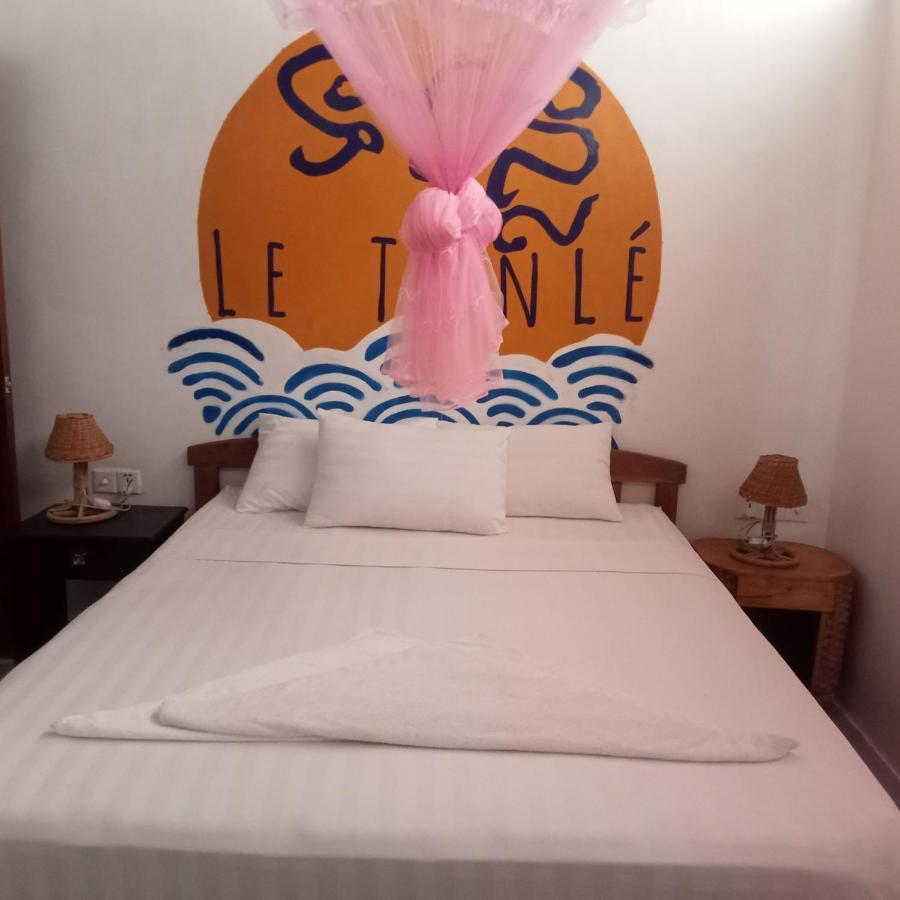 Nomad Guesthouse Kratie Bagian luar foto