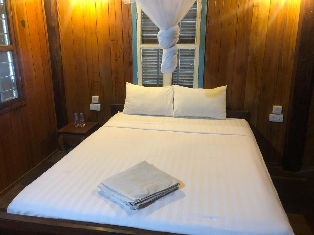 Nomad Guesthouse Kratie Bagian luar foto