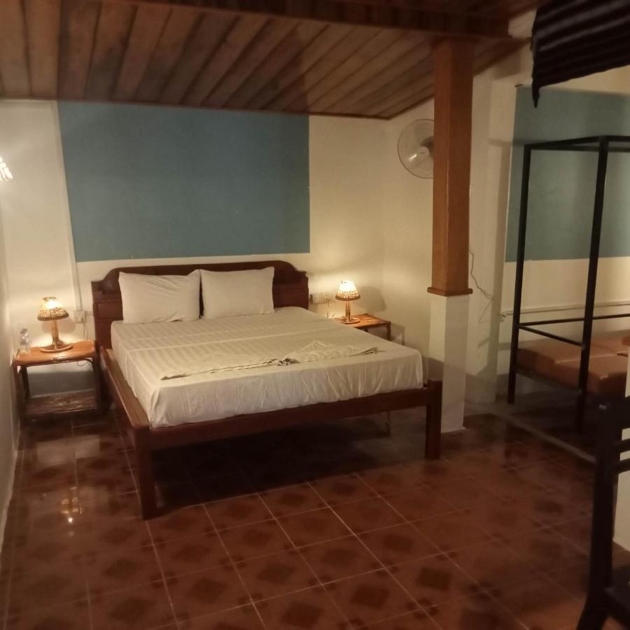 Nomad Guesthouse Kratie Bagian luar foto